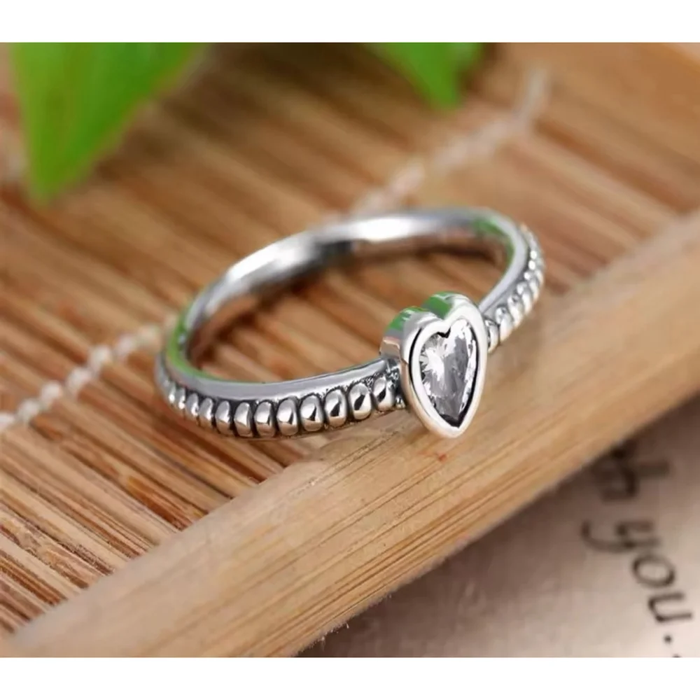 NEW Women's Milgrain 925 Sterling Silver Diamond Simulant Heart Ring, Size 9‎